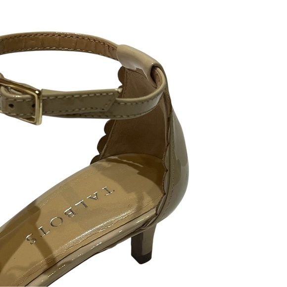 TALBOTS NUDE LEATHER PATENT SANDALS SZ 5 EUC - Picture 9 of 13